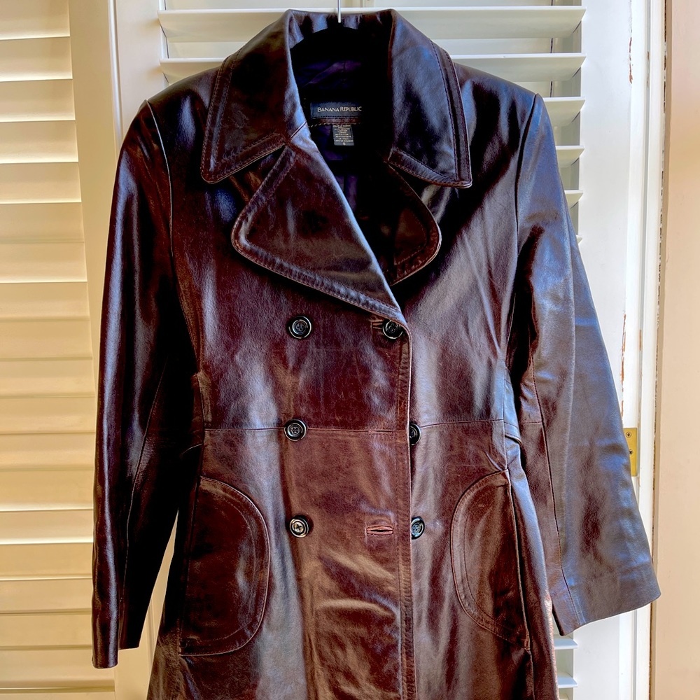 Banana Republic genuine leather coat sz S runs big